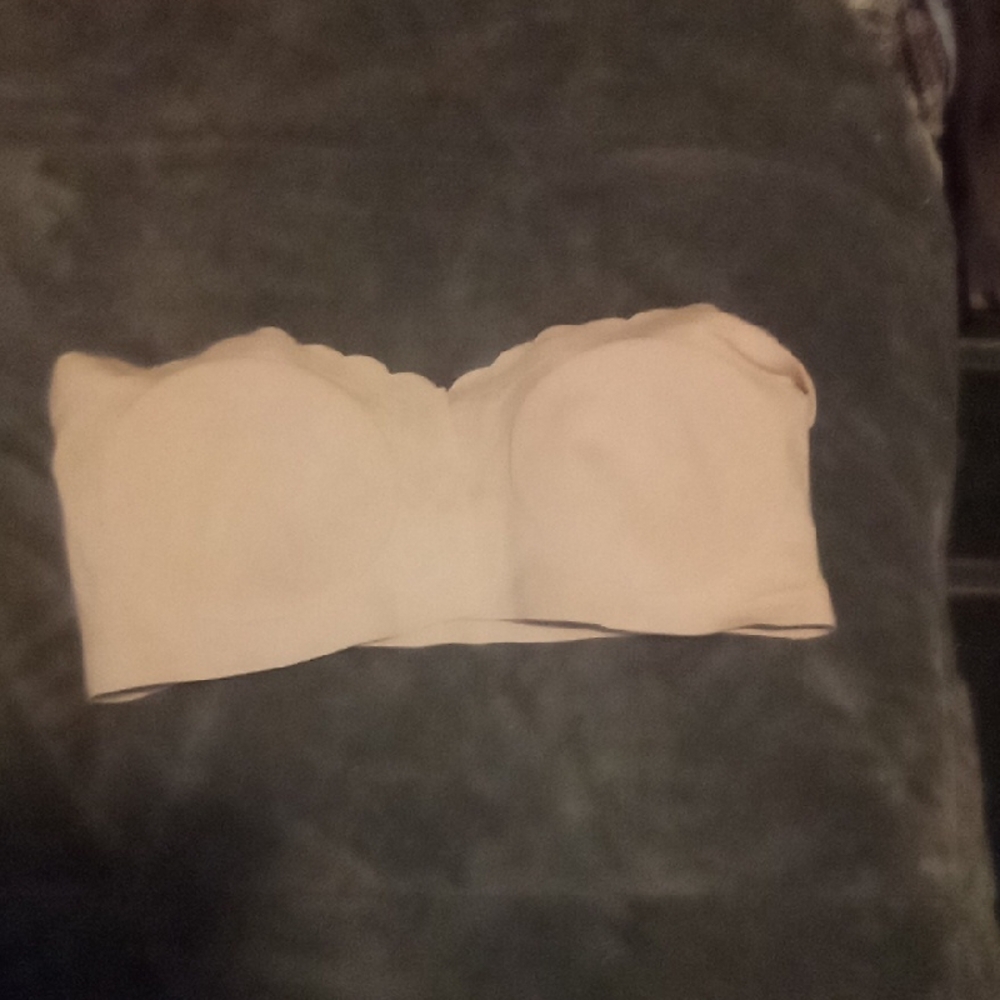 Seamless Cream Strapless Bra